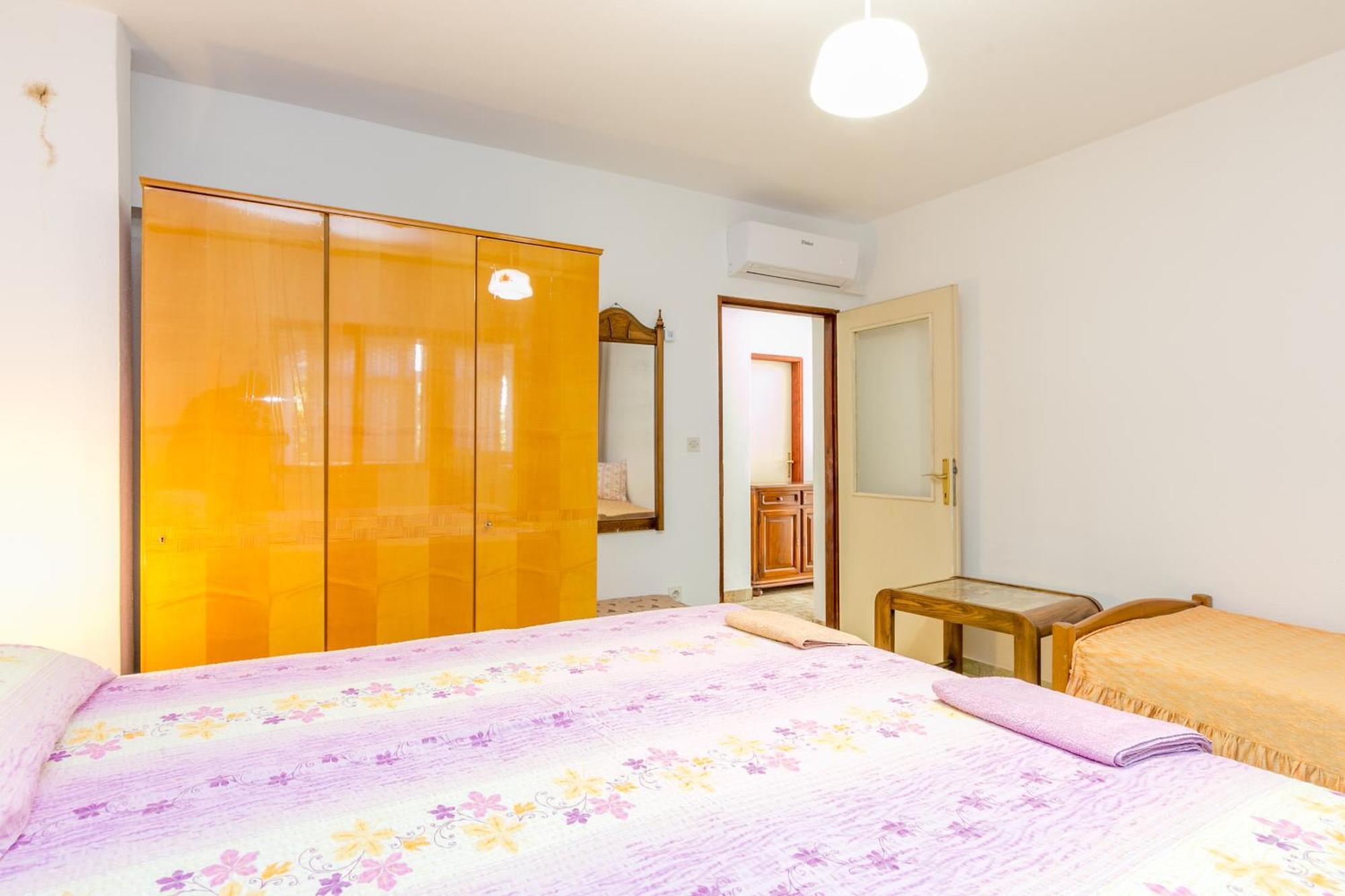 Apartments By The Sea Okrug Gornji, Ciovo - 1069 Trogir Pokoj fotografie